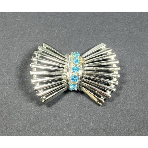 Unbranded Jewelry - Vintage Mid-Century Wheat Sheaf Silver Tone Blue Rhinestone Brooch Pin